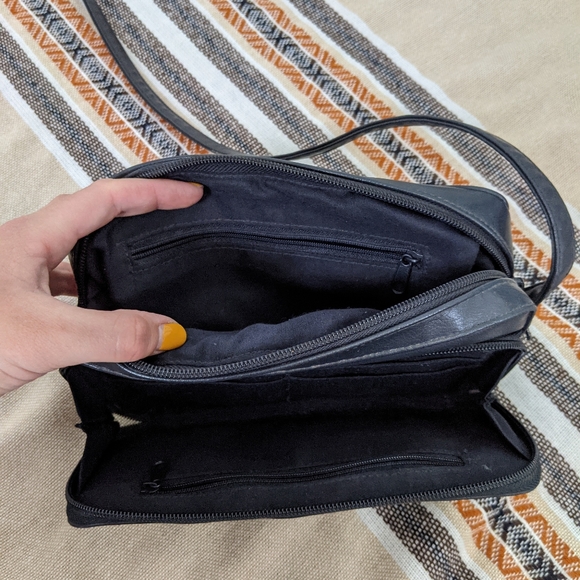 Rosseti Small Navy Crossbody Bag - Picture 5 of 12